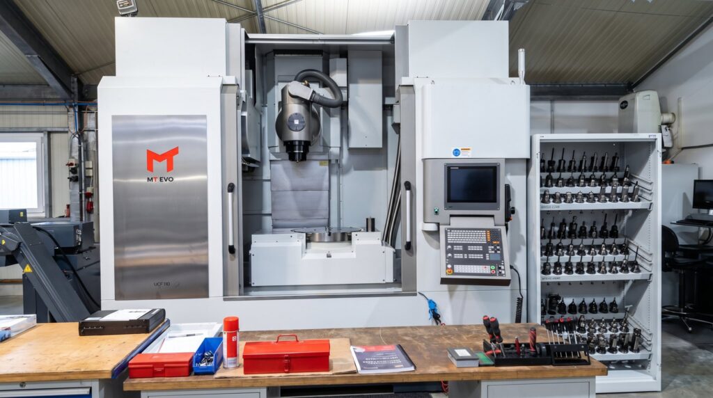 CNC-Bearbeitungszentrum MT EVO in der Zerspanung der FUTRONIKA AG in Brunnthal