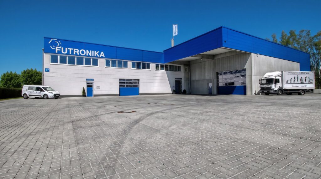 Firmengebäude der FUTRONIKA AG in Brunnthal bei München