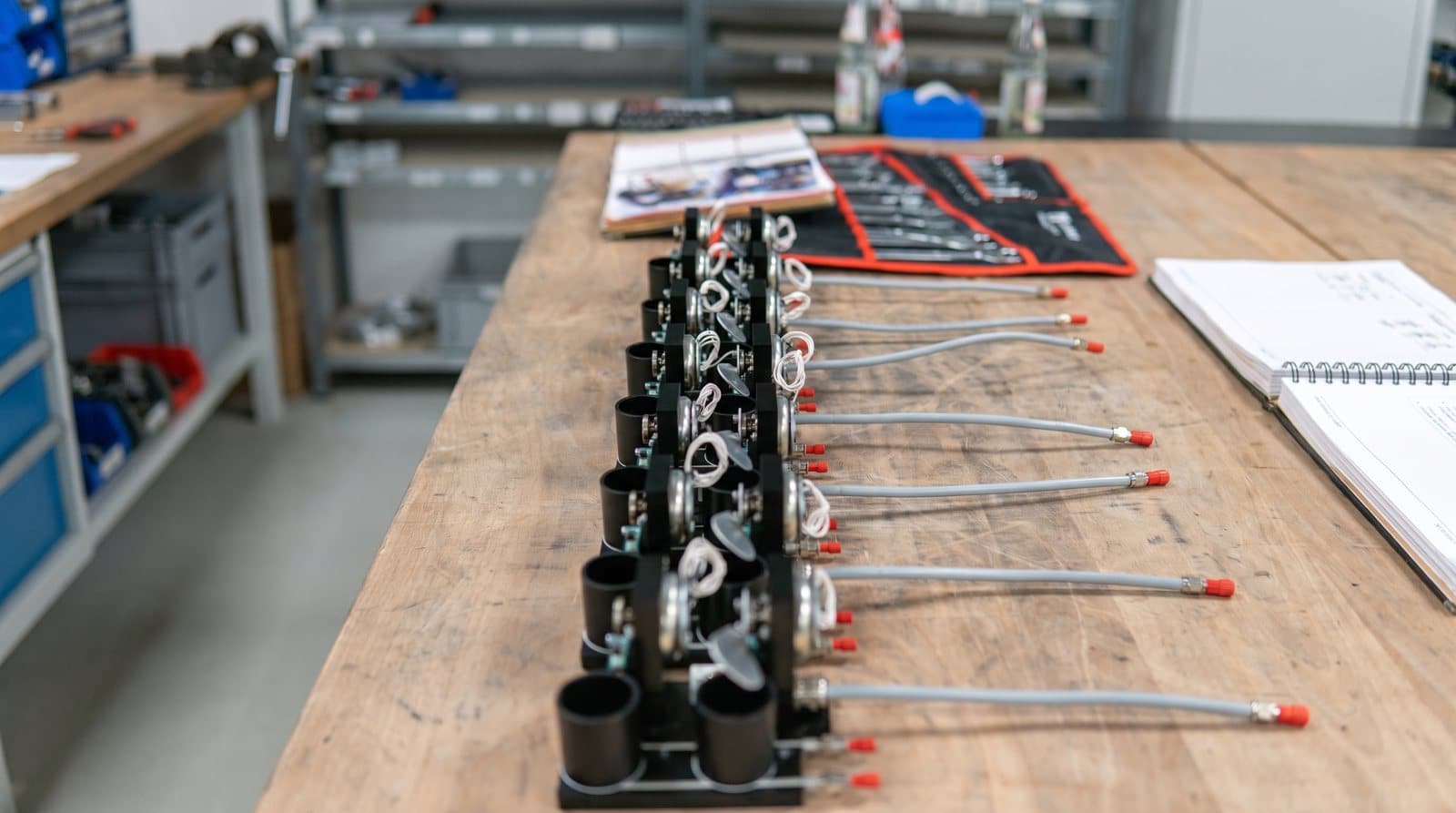 Montage einer Sondermaschine bei FUTRONIKA in Brunnthal